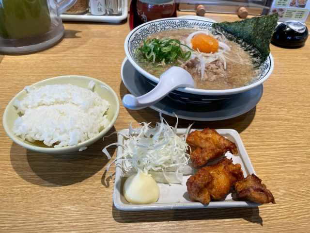肉そばを食べて来ました😊