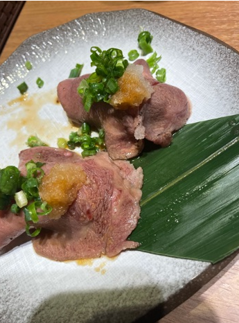 タン寿司🥢🍖🍣