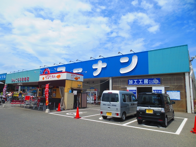 朝の春風とふんわりしっぽ ﾎｰﾑｾﾝﾀｰｺｰﾅﾝ りんくう羽倉崎店
