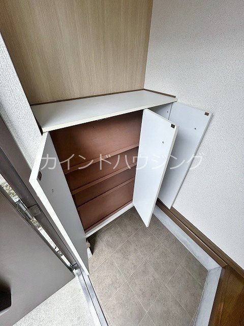 タウンコート泉南 シューズボックス