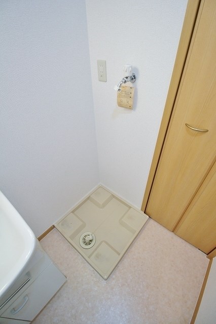 アウル 室内洗濯機置場