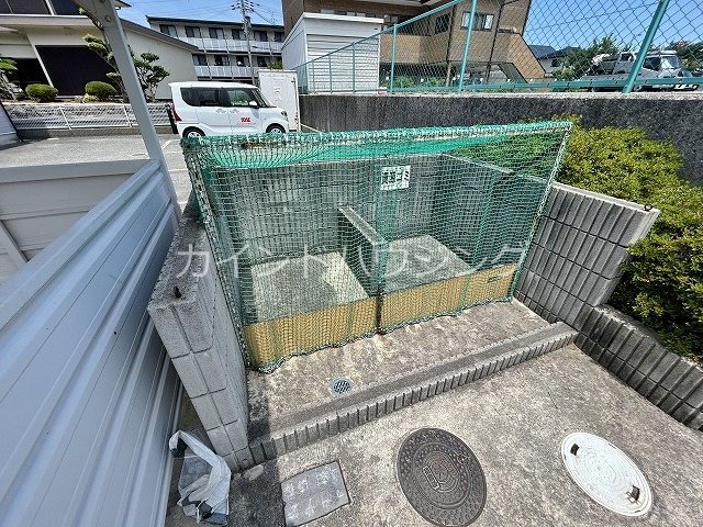 エンフィールドエミネンス 専用ごみ置き場