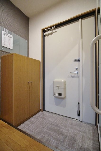 ブエナビスタ貝塚 玄関