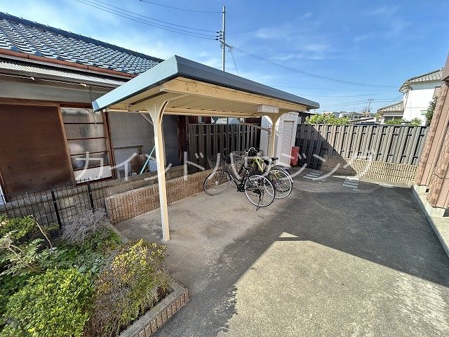 エス・スカイ 駐輪場