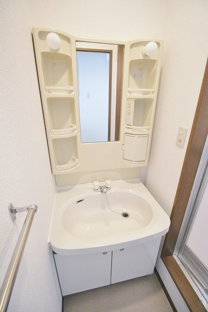 フジパレス下池田パセオ 洗面