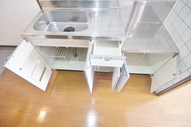 フジパレス下池田パセオ 収納