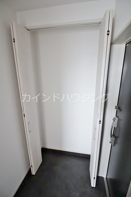アドマス鶴原D棟  収納