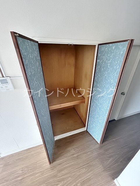 ハイツマルニシ 収納