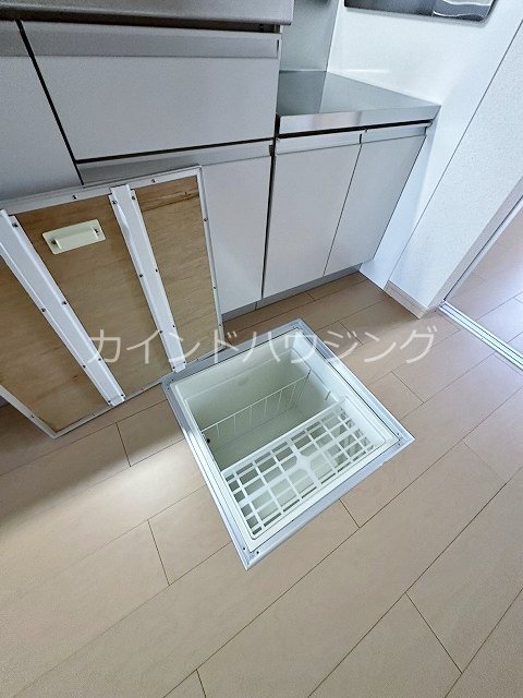 サニーパークⅢ 床下収納