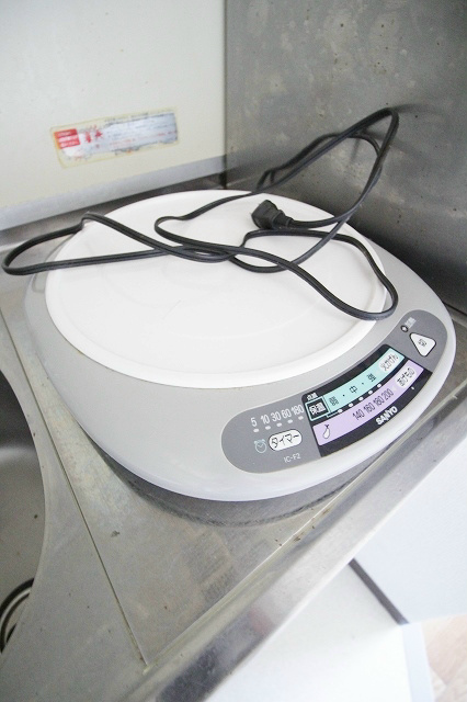 大阪府泉南郡熊取町朝代西３丁目 ＩＨコンロ