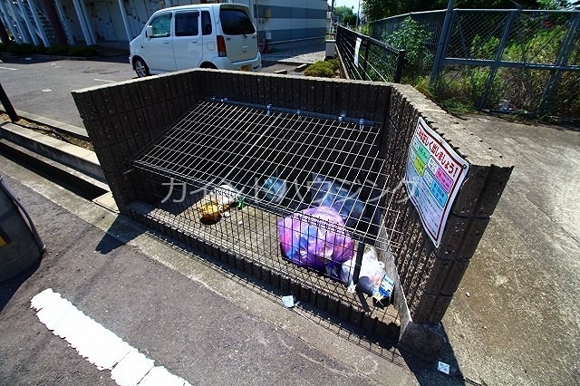 大阪府貝塚市三ツ松 ゴミ置場