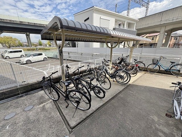 サンフローラ 駐輪場