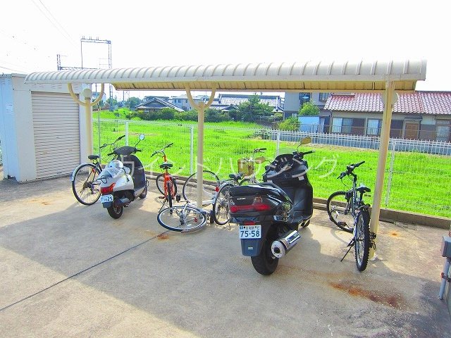 サニーヴィラ 駐輪場
