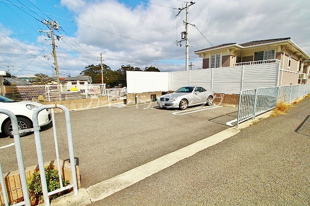 グランディオ 駐車場