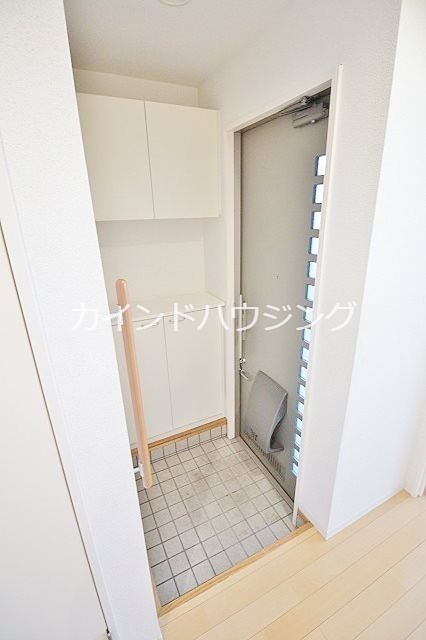 メゾンブランシェ 玄関