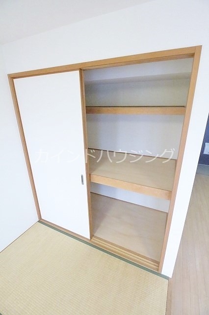 サンロワール和泉砂川 収納