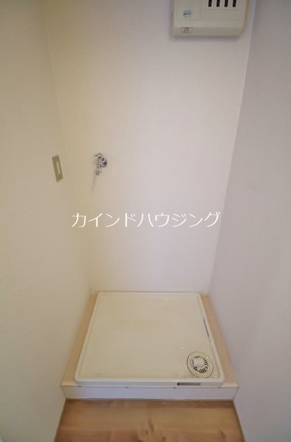 ラッキービレッジ 室内洗濯機置き場