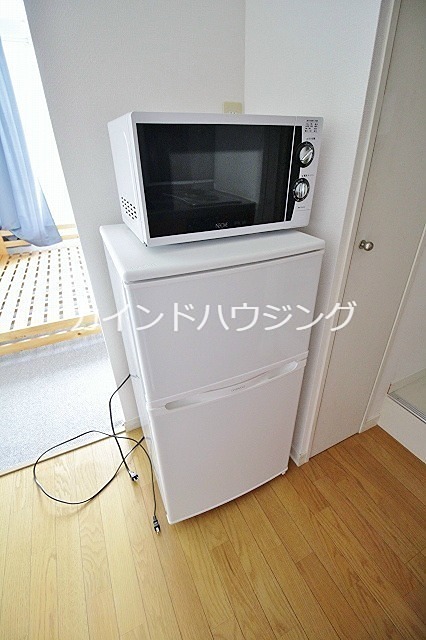 大阪府泉南郡熊取町希望が丘１丁目 冷蔵庫＆電子レンジ