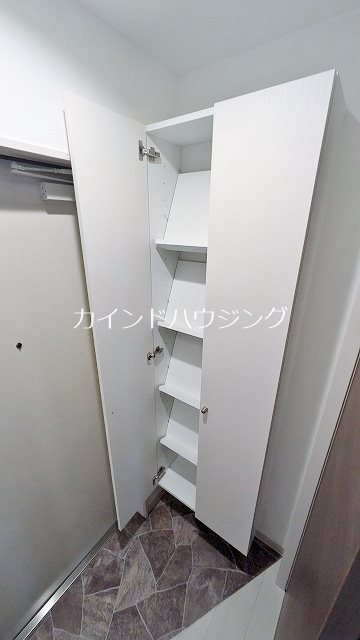 アペルト泉佐野Ⅵ シューズボックス