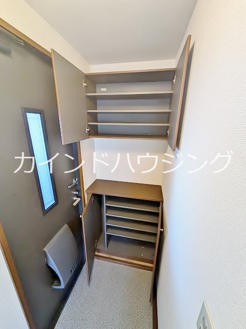 シャンテ葵 シューズボックス