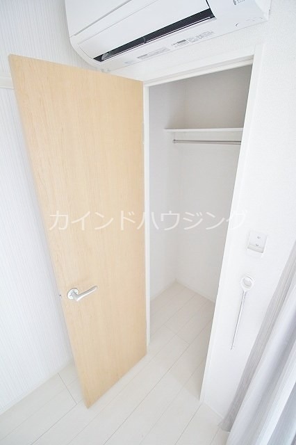 クレイノプルメリア クローゼット