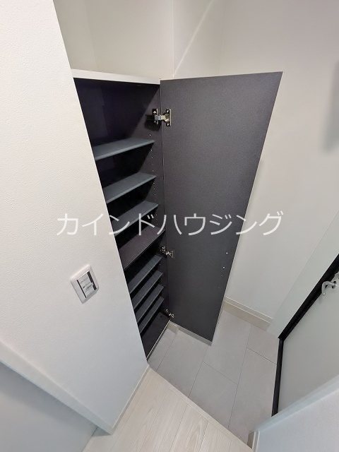 ALEGRIA泉佐野Ⅲ シューズボックス