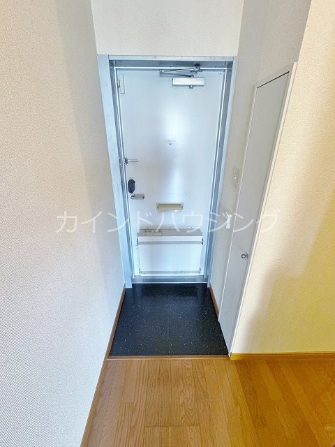 大阪府貝塚市三ツ松 玄関