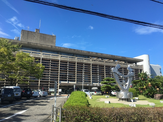 アヴニールHIKO 貝塚市役所