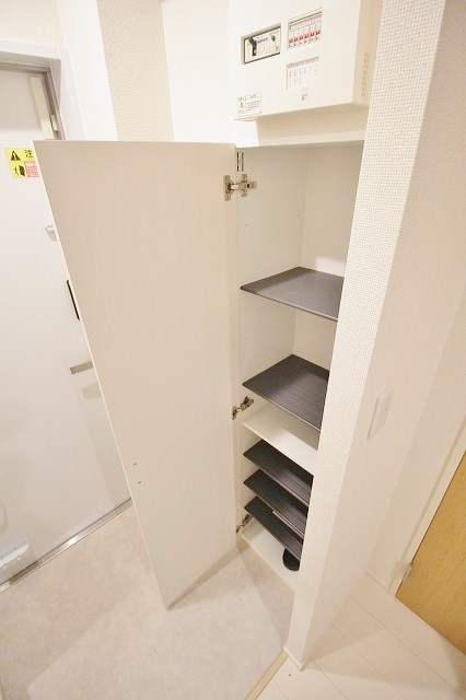 クレイノHiropalaceⅢ シューズボックス