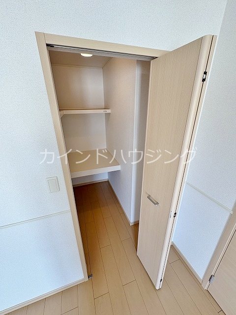 ジョリーパートナー ウォークインクローゼット