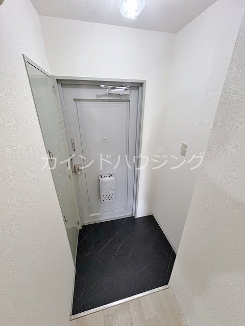 新川第２マンション 玄関