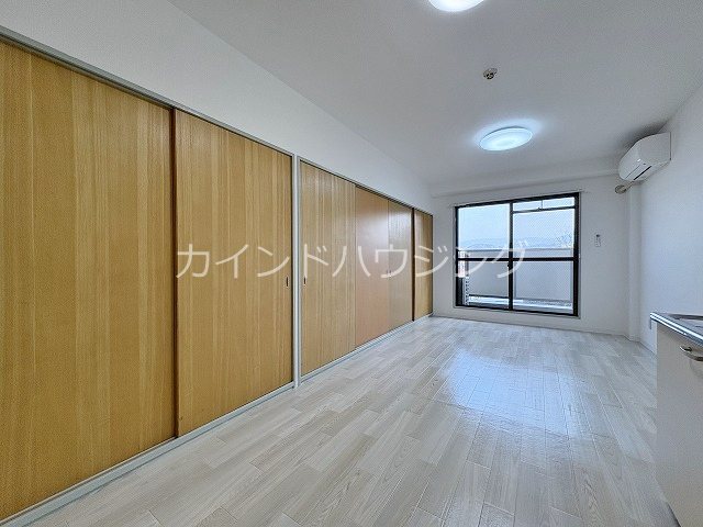 新川第２マンション リビング