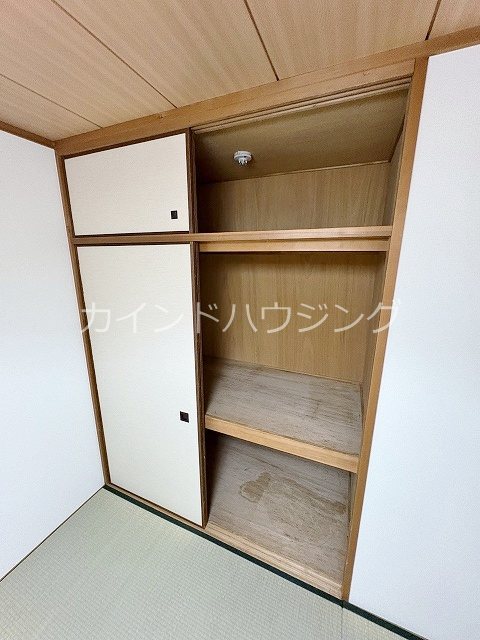 新川第２マンション 収納