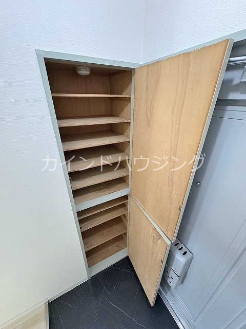 新川第２マンション 収納