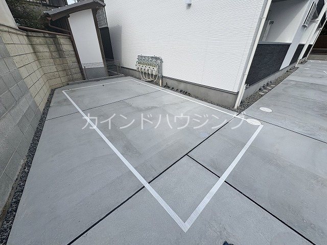 AVANTIO　HONMACHI 駐車場