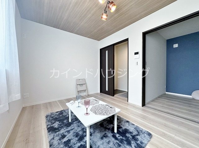 朝の春風とふんわりしっぽ その他部屋・スペース