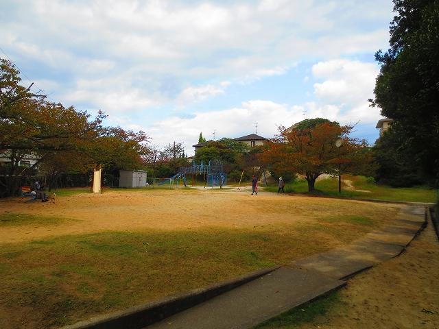 グランソレイユA・B・C棟 砂川公園