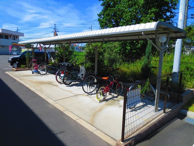 メゾン　ド　プラリネ 駐輪場