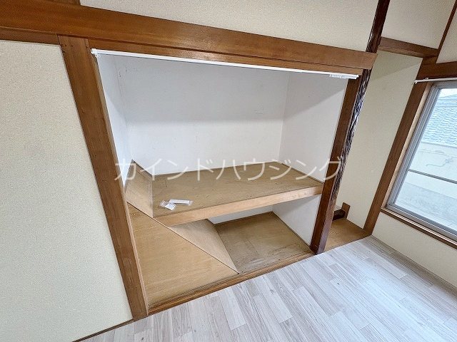 鳥取16-4貸家 収納