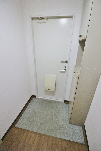 リベックス２号館 玄関