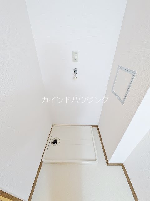 ハイネスアカデミー  室内洗濯機置場