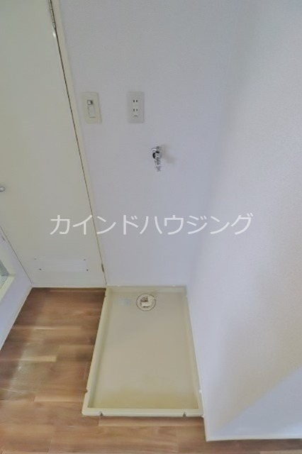 ハピネスニシムラ 室内洗濯機置き場