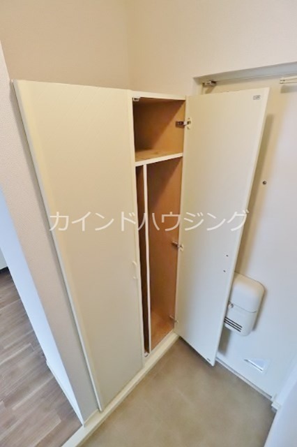 ハピネスニシムラ シューズボックス