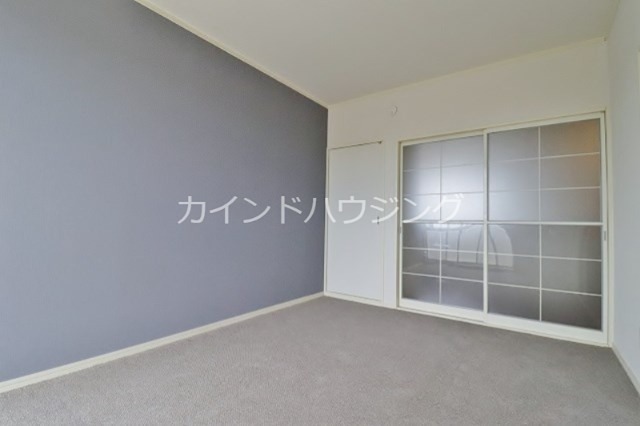 ハピネスニシムラ 洋室