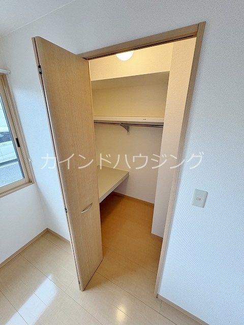 オアシスMARUGEN ウォークインクローゼット