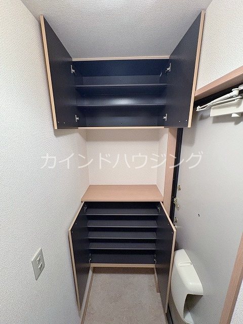 オアシスMARUGEN シューズボックス