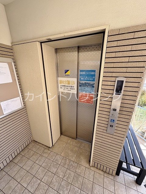 ルミエール・りんくう エレベーター