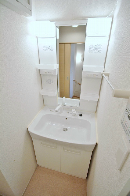 大阪府泉南市岡田６丁目 シャンプードレッサー
