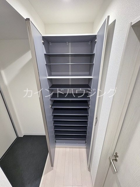 Leclerc IzumisanoⅡ シューズボックス