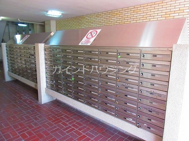 佐野湊団地1号棟 メールボックス